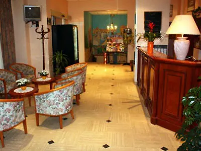 Belta Hotel 3*